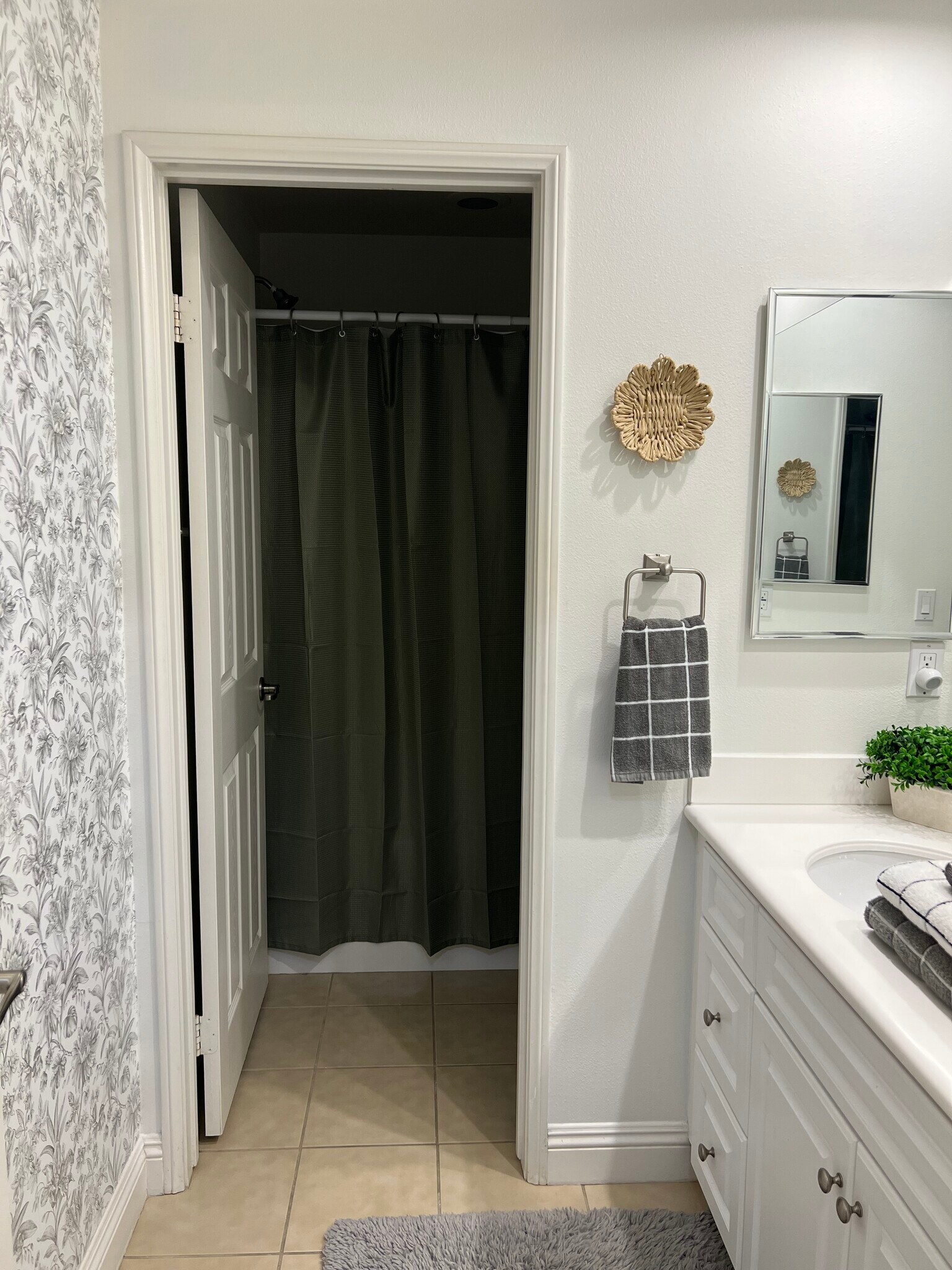 Building Photo - 23 Quinn Way