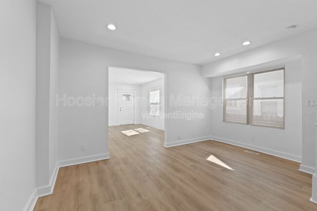 Building Photo - 2918 Ruckle St
