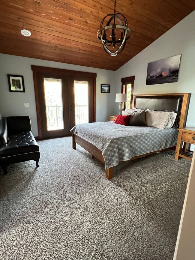 Building Photo - Custom Built Home on the Clearwater River - 20 minutes from Lewiston, ID