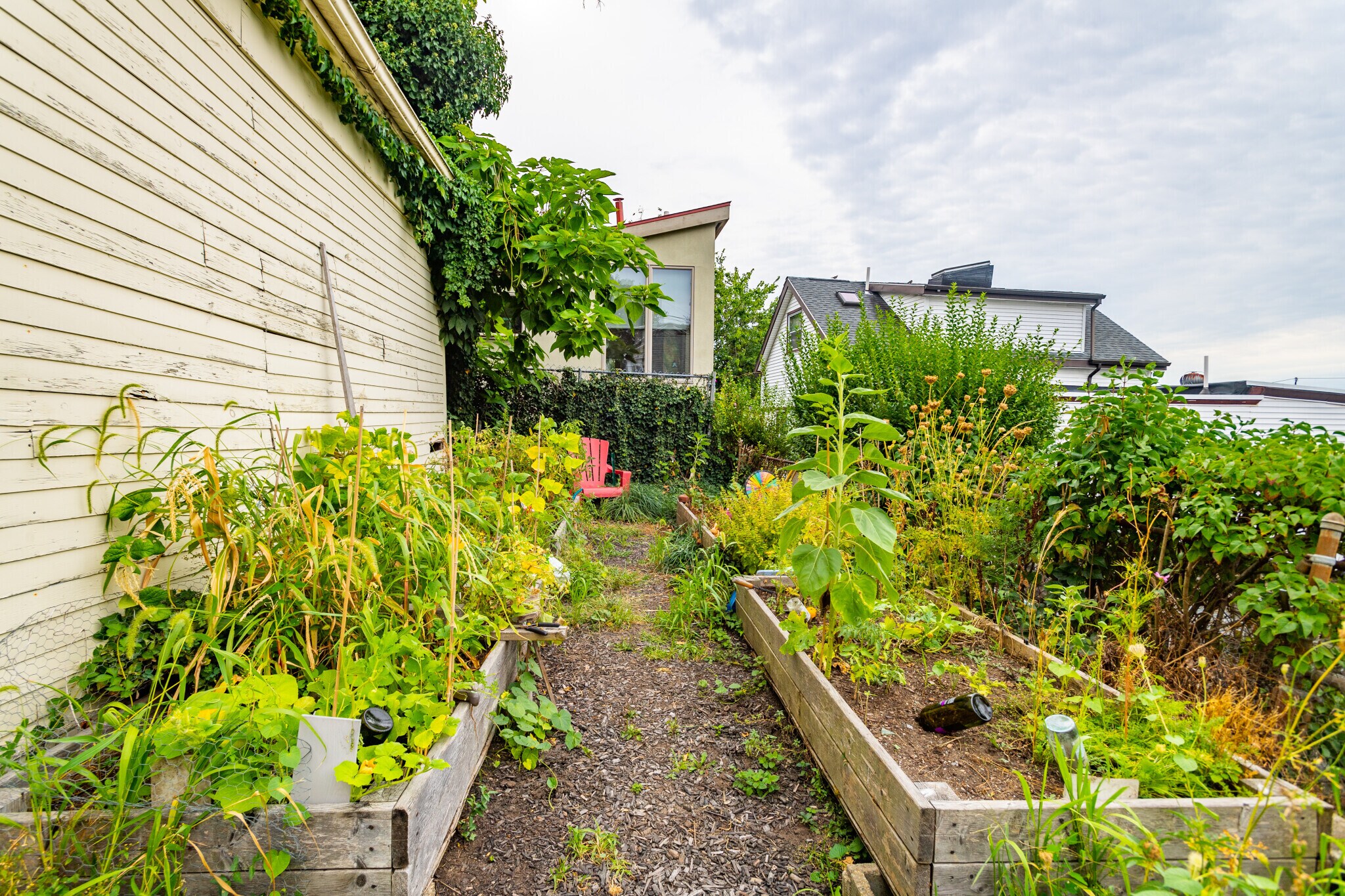 Building Photo - 61 Atherton St