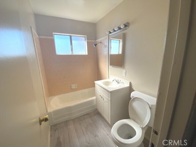 Building Photo - 15129 Elm Ct