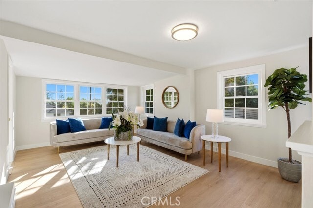 Building Photo - 274 W Laurel Ave