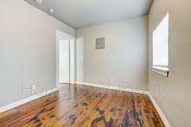 Building Photo - 2229 NW 12th St