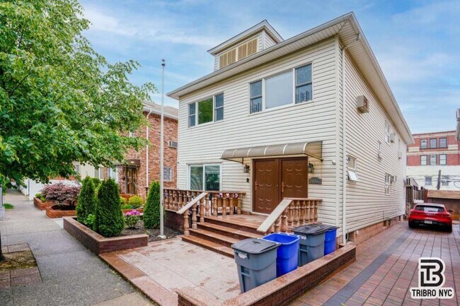 Building Photo - 4 bedroom in BROOKLYN NY 11214