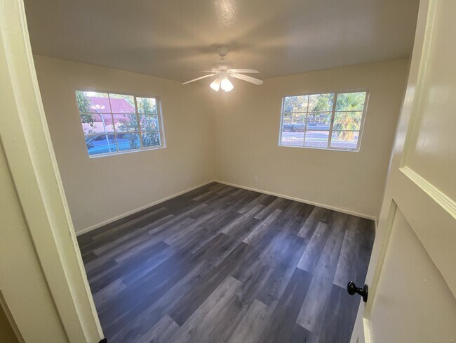 Building Photo - 5609 E Pima St