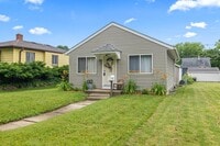 Building Photo - Cute 1 bedroom single family home