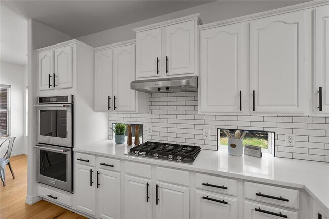 Building Photo - 1404 Hunter Ace Way