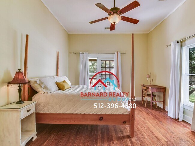 Building Photo - Available Now: 2 Bed/2 Bath in Historic Di...