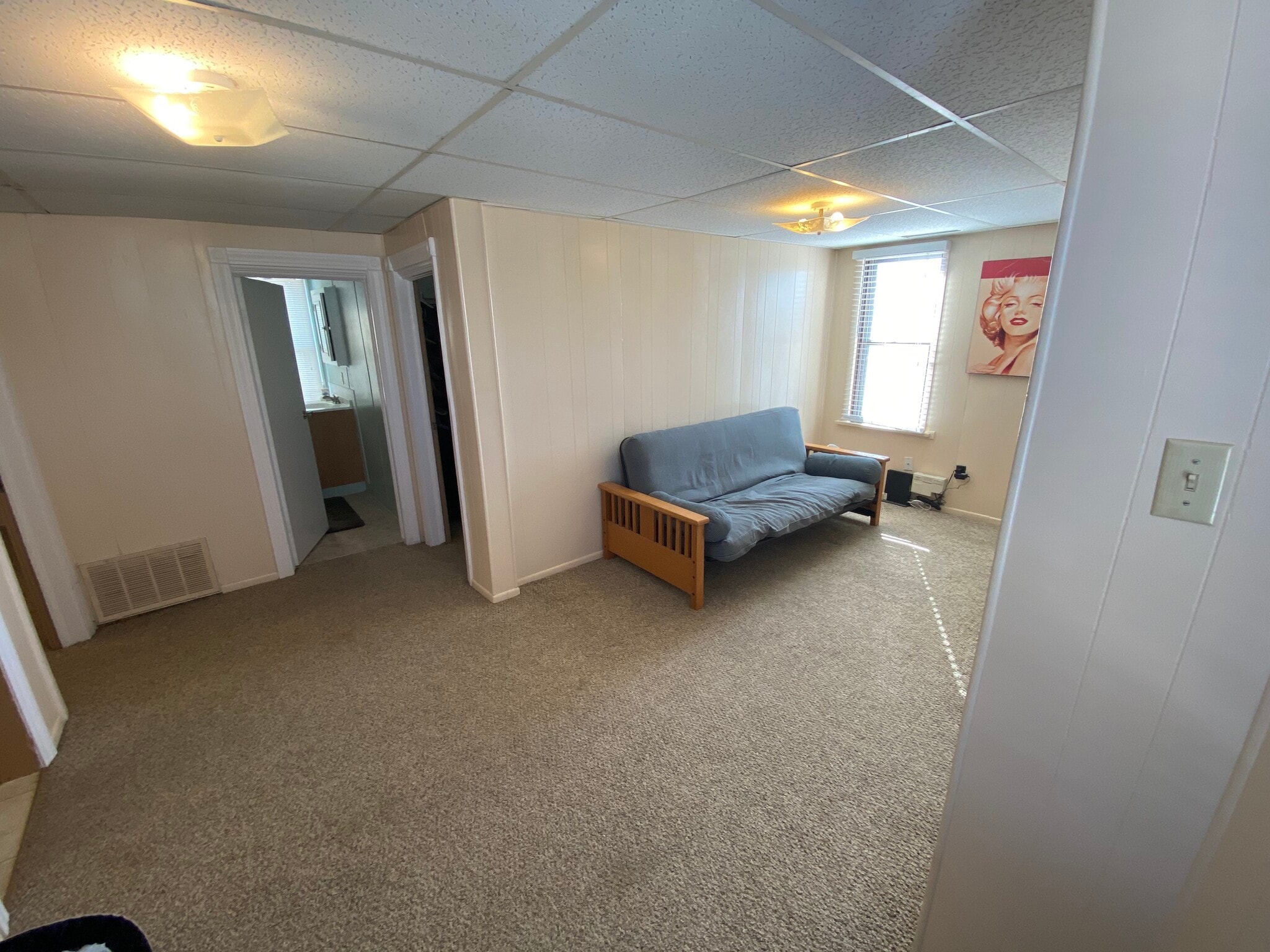 Building Photo - 412 W 14th St