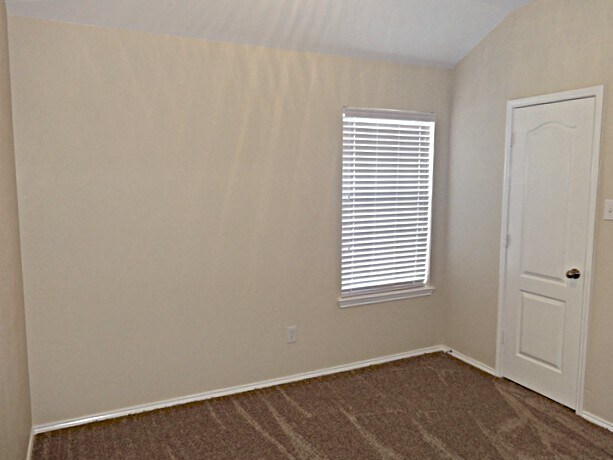 Building Photo - 9056 Weller Ln