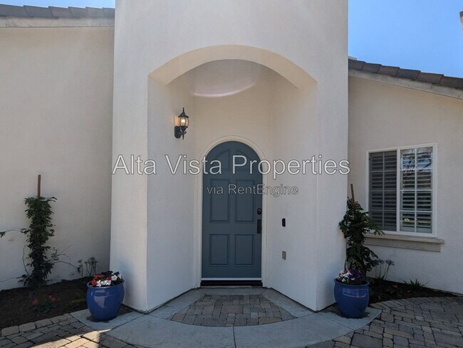 Building Photo - 9129 White Alder Ct