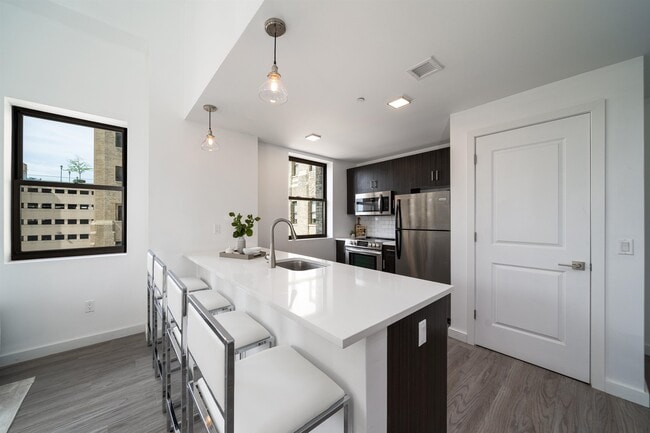 Building Photo - 201 Cornelison Ave