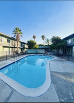 Building Photo - Villa Fairlane