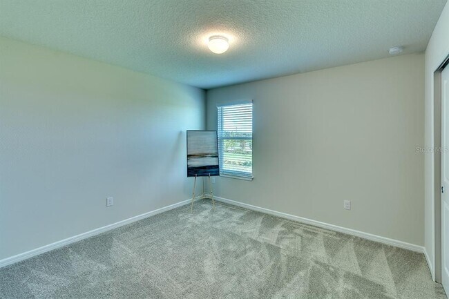 Building Photo - 8921 Royal River Cir