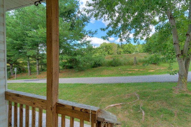 Building Photo - 3324-3342 Yellow Sulphur Road