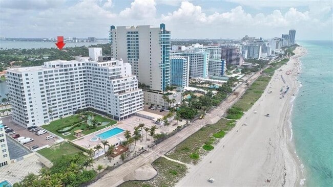 Primary Photo - 5005 Collins Ave