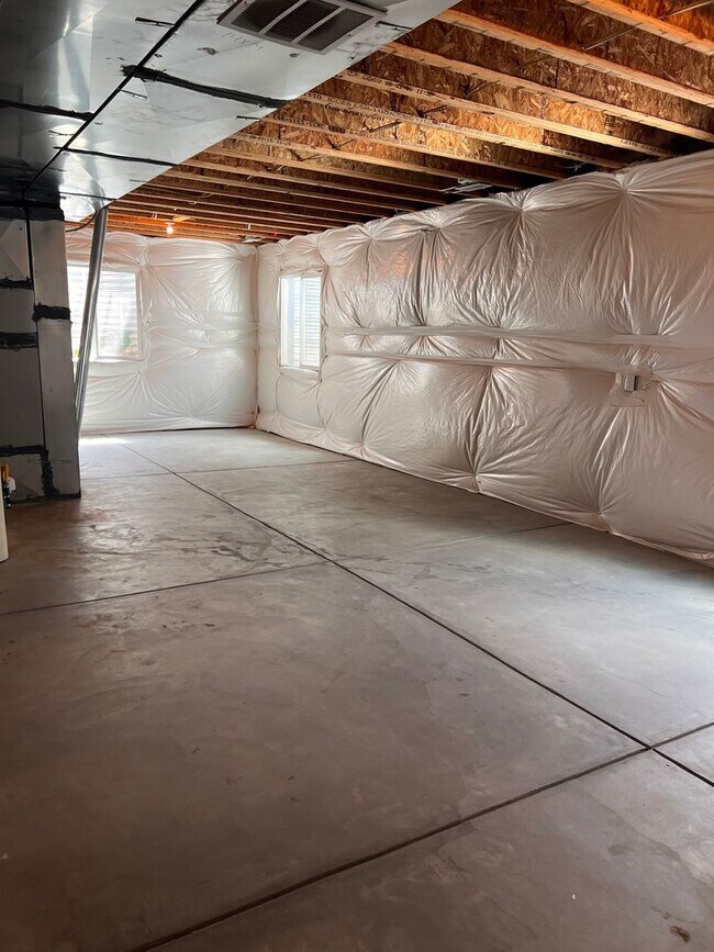 Building Photo - Beautiful Sierra Ridge 4-Bedroom, 3.5-Bath...