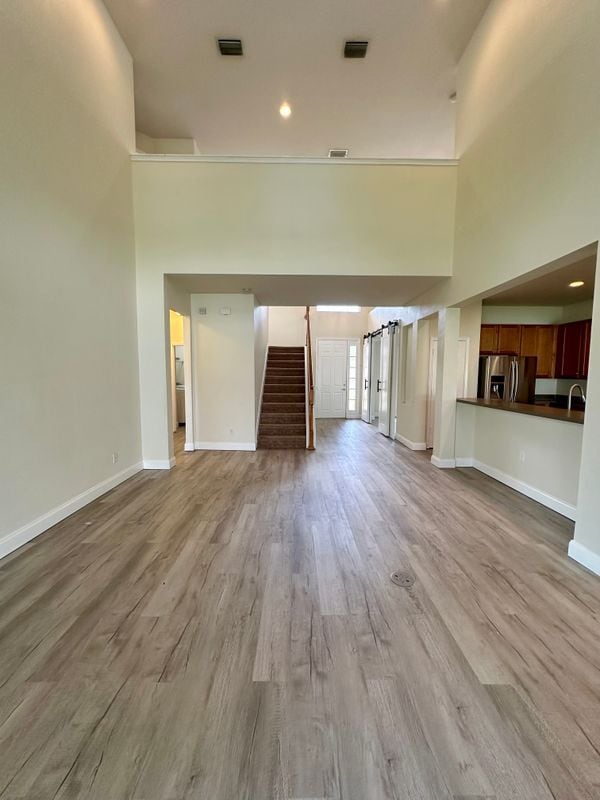 Building Photo - 14227 Wake Robin Dr