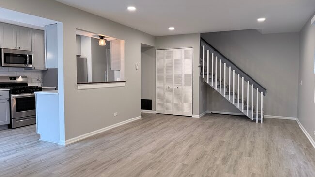 Building Photo - 721 Sunfish Point