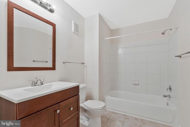 Building Photo - 12890 Fair Briar Ln