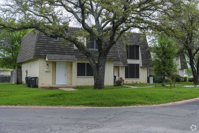 Building Photo - South Fork Townhomes