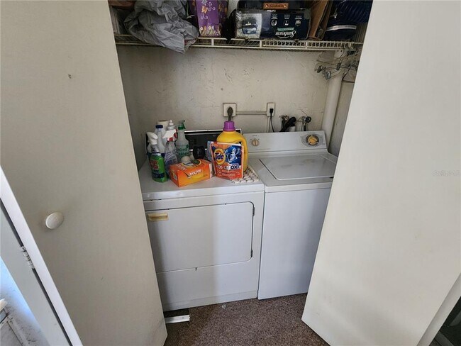 Building Photo - 3064 Lake Bayshore Dr