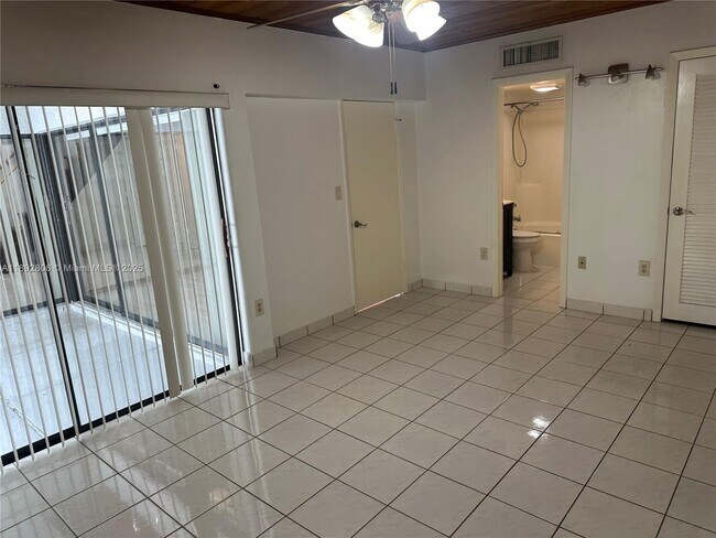 Building Photo - 6408 Windmill Gate Rd