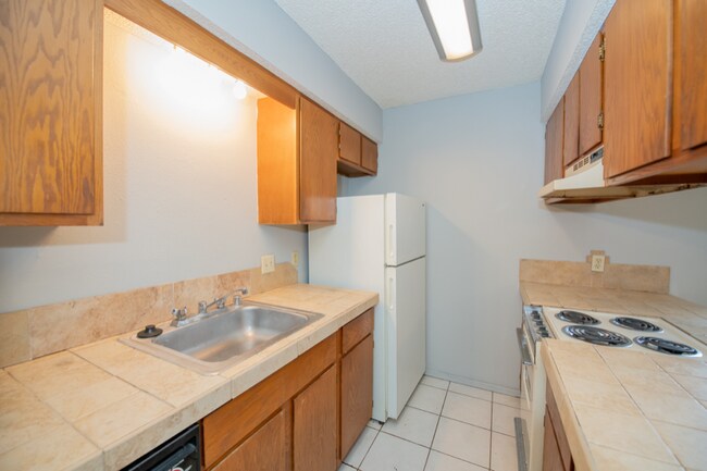 Building Photo - 1390 W Wedington Dr