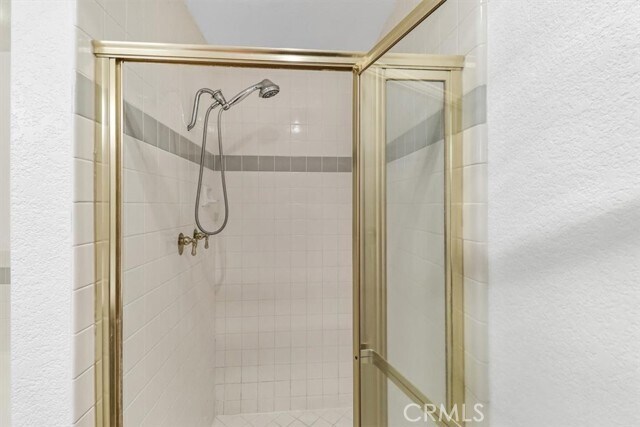 Building Photo - 10650 Kinnard Ave