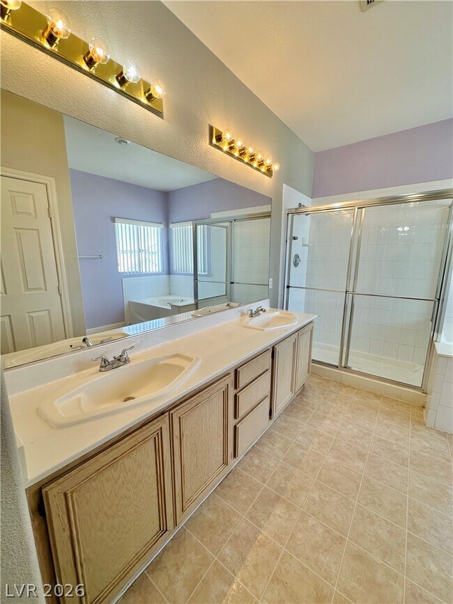 Building Photo - 7216 Winding Creek Dr