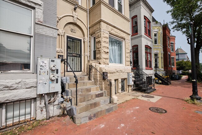Building Photo - 611 Florida Ave NW