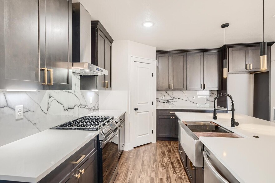 Building Photo - Gorgeous Tobin Hill North home near St. Ma...