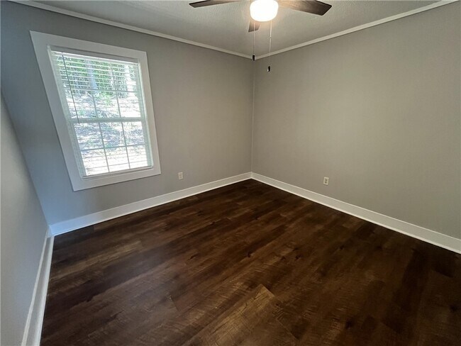 Building Photo - 1727 President St