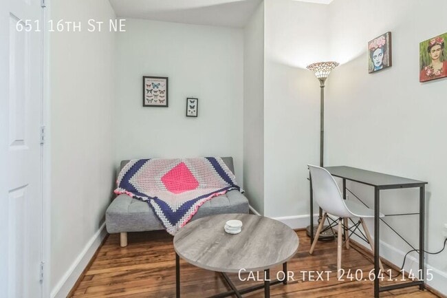 Building Photo - 651 16th St NE