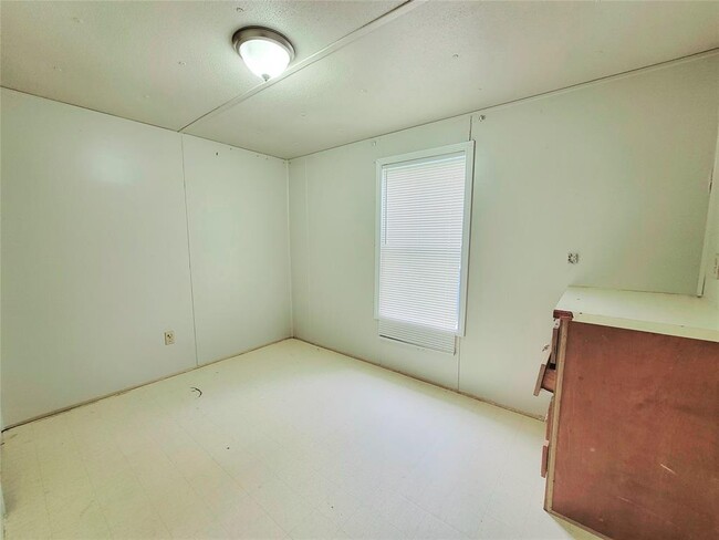 Building Photo - 401 S Woodson St