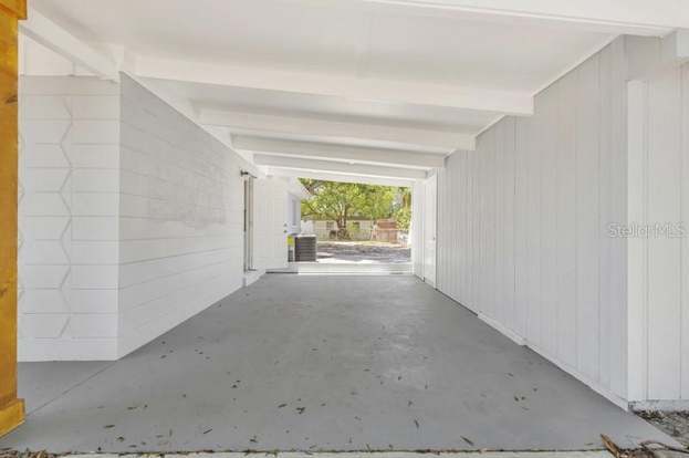 Building Photo - 1325 Windsor Way