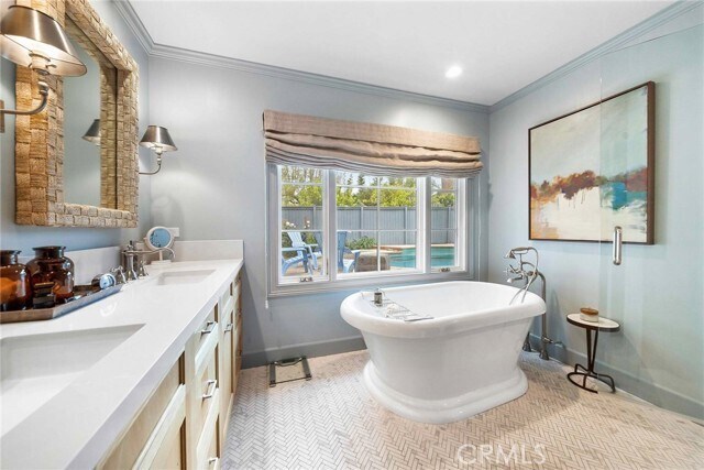 Building Photo - 16544 Greenleaf St