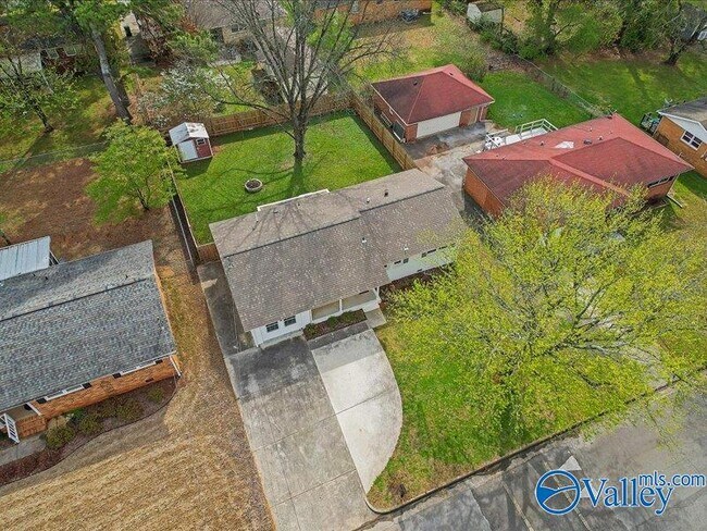 Building Photo - 315 Jack Coleman Dr NW