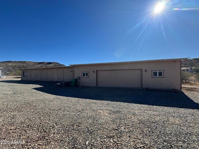 Building Photo - 20775 Tara Springs Rd