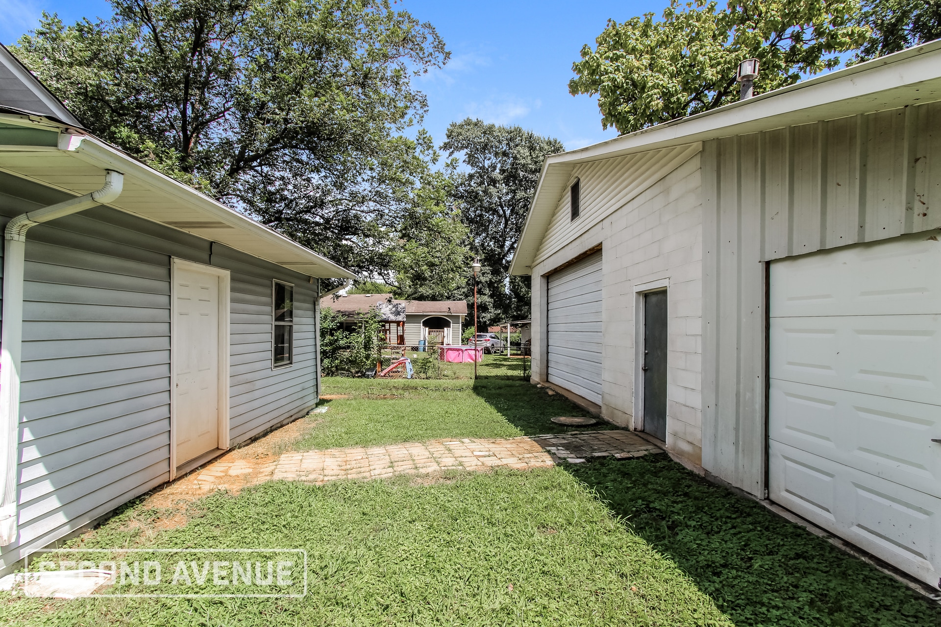 Building Photo - 1908 Long 12th St N