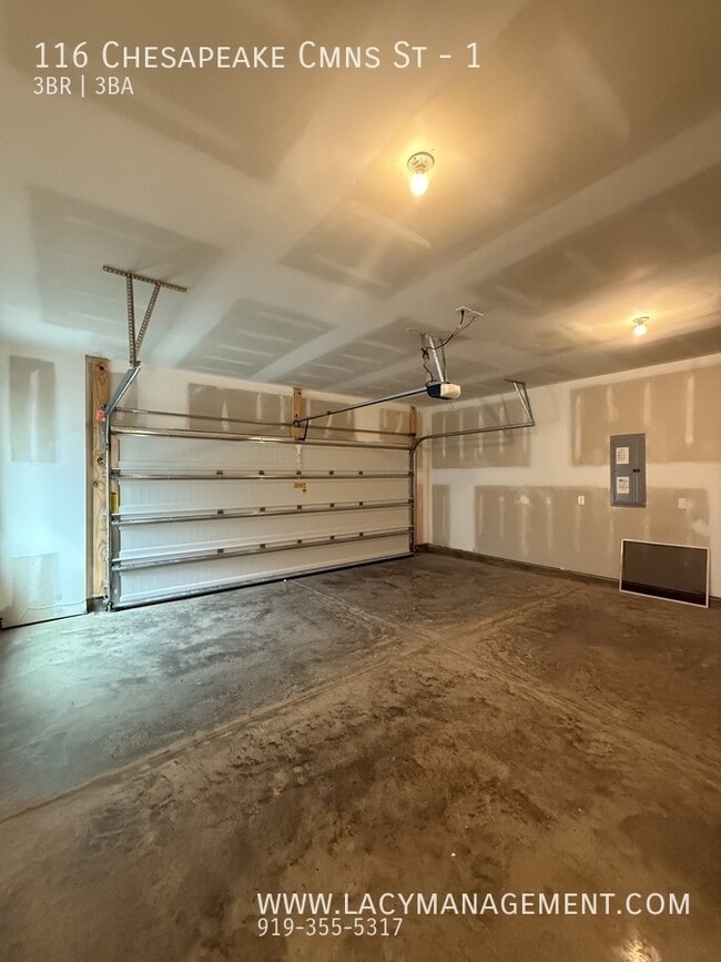 Building Photo - 116 Chesapeake Cmns St
