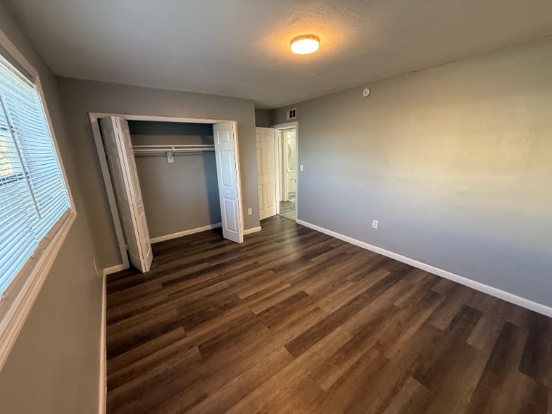 Building Photo - 2561 NW 135th St