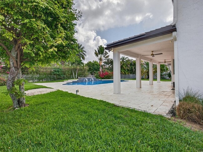 Building Photo - 1008 Highland Meadows Dr