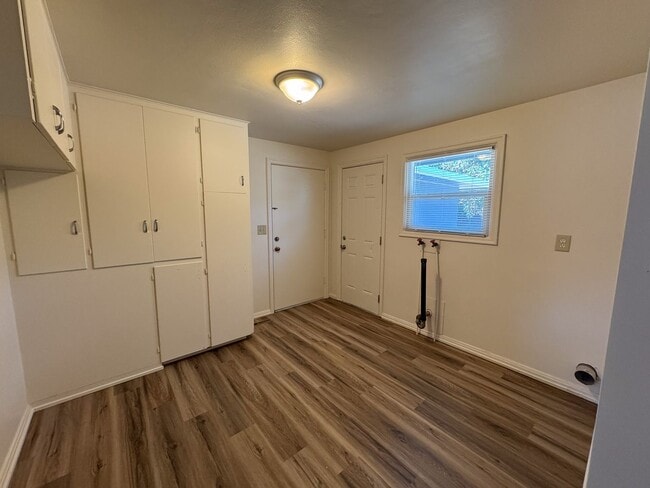 Building Photo - 3-bedroom, 1.5-bath home in Santa Clara