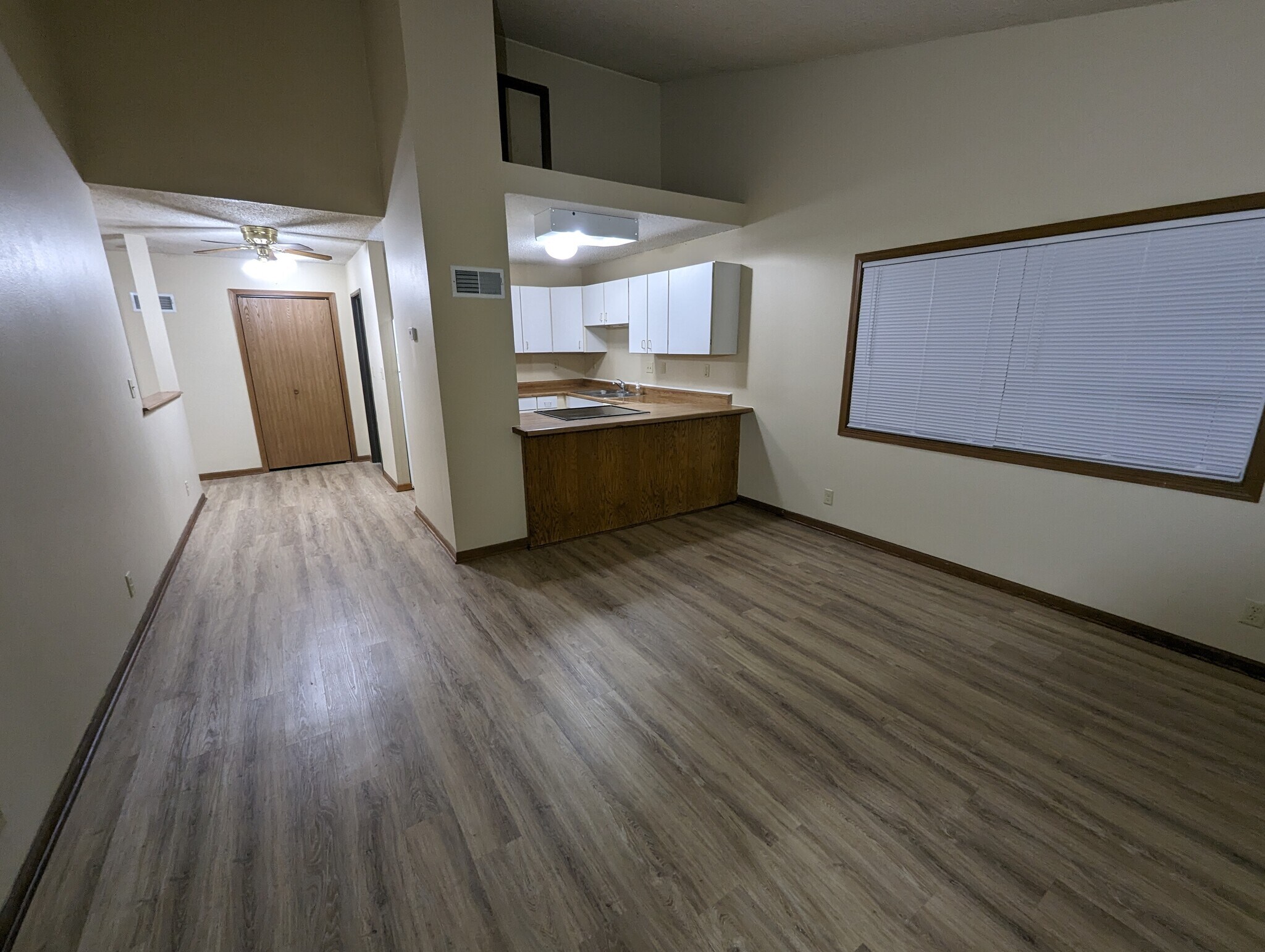 Building Photo - 4945 Walker Ave