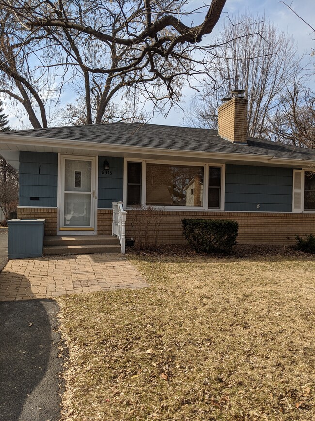 Front view - 6316 Tingdale Ave