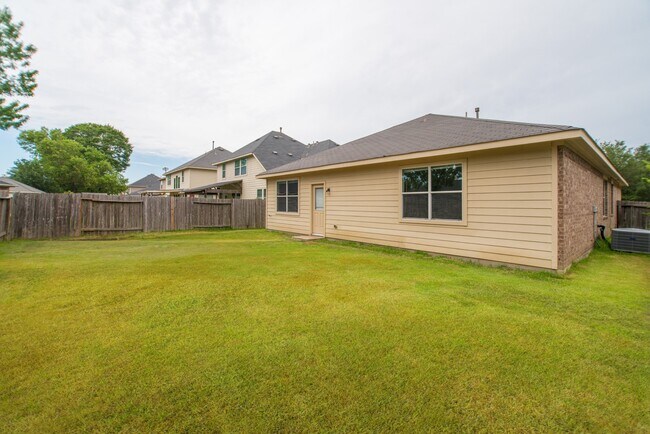 Building Photo - 25531 Forest Springs Lake