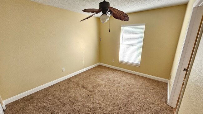 Building Photo - 2 Bedroom/2 Bathroom 2nd Floor Unit at Lancelot