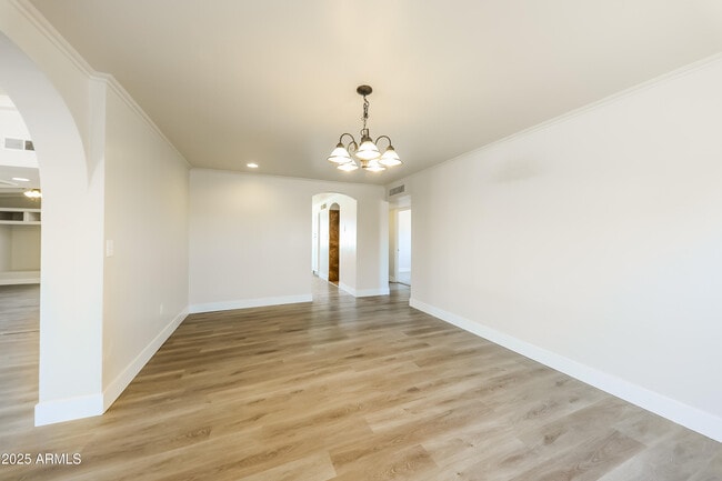 Building Photo - 4031 N 59th Dr