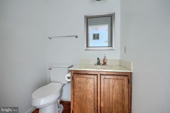 Building Photo - 8 Lambeth Bridge Ct
